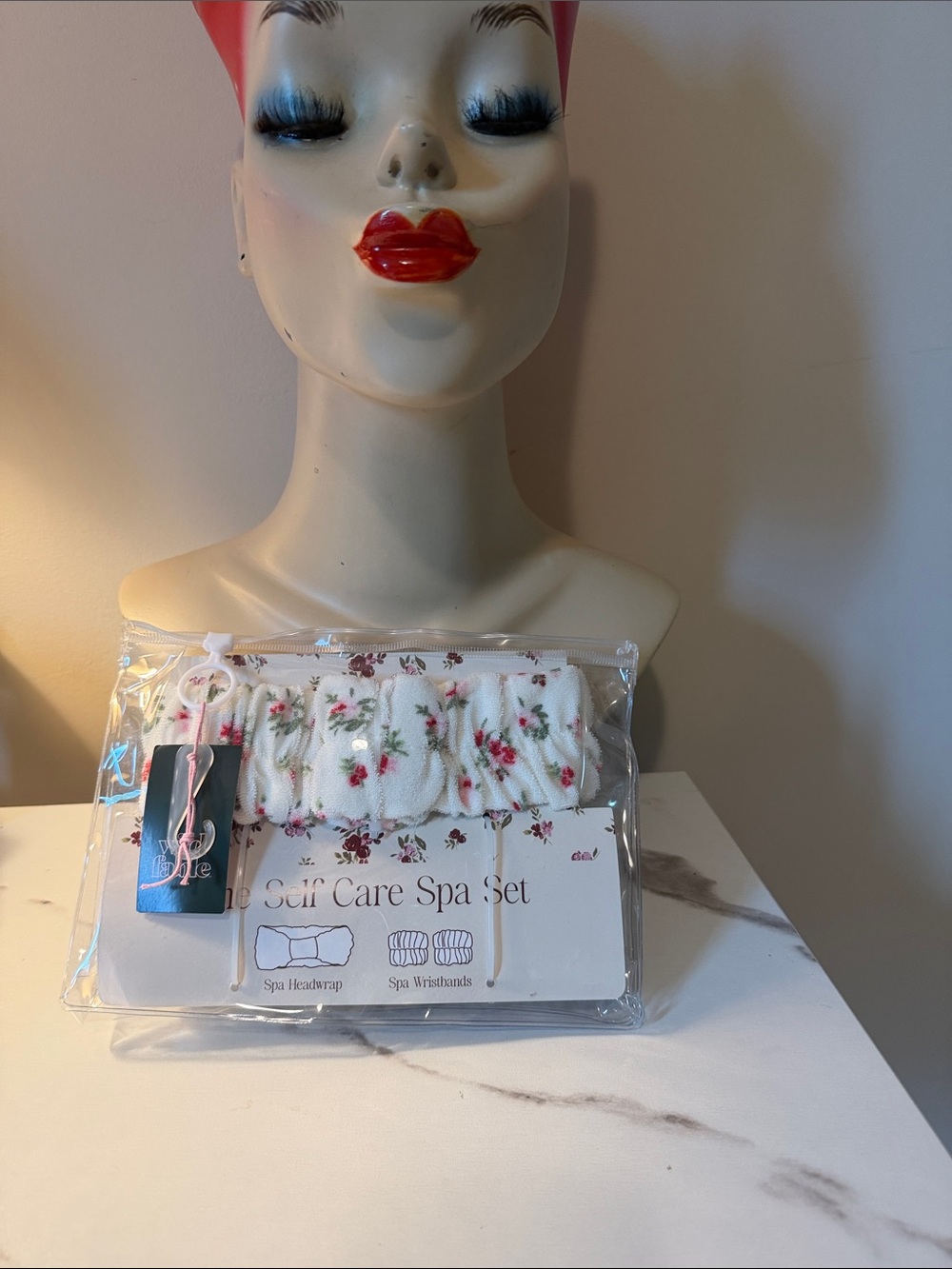 Wild Fable Floral Spa Headwrap and Wristbands Set - White with Pink Roses